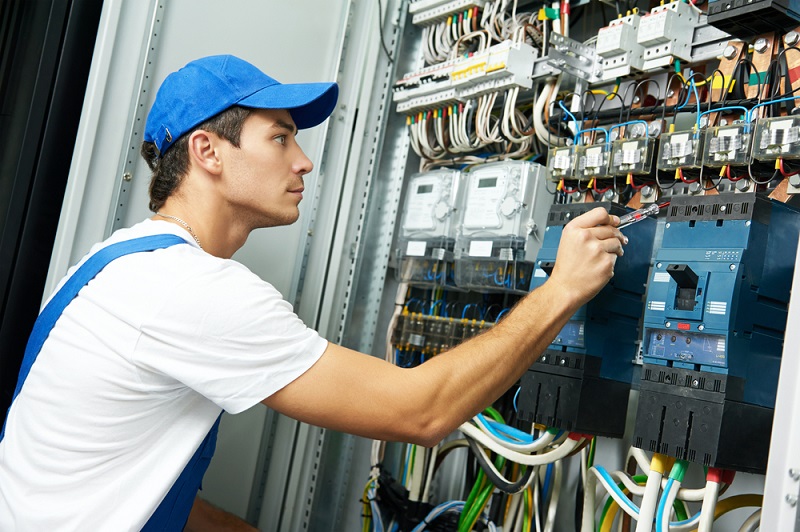 List of Advantages for Hiring Experienced Electricians