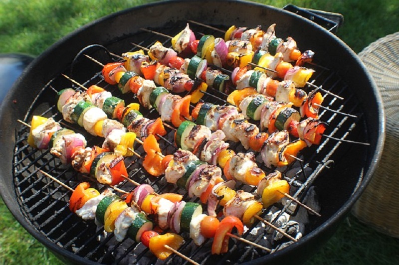 Getting the Grill On: 7 Elements of a Perfect Barbecue Party