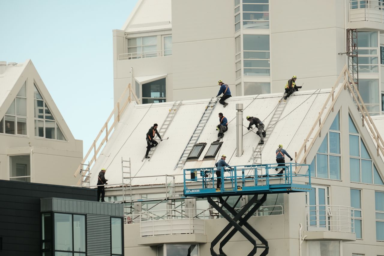 Why Do Roofing and Cladding Services Matter When Energy Efficiency Becomes a Priority for Building Owners?